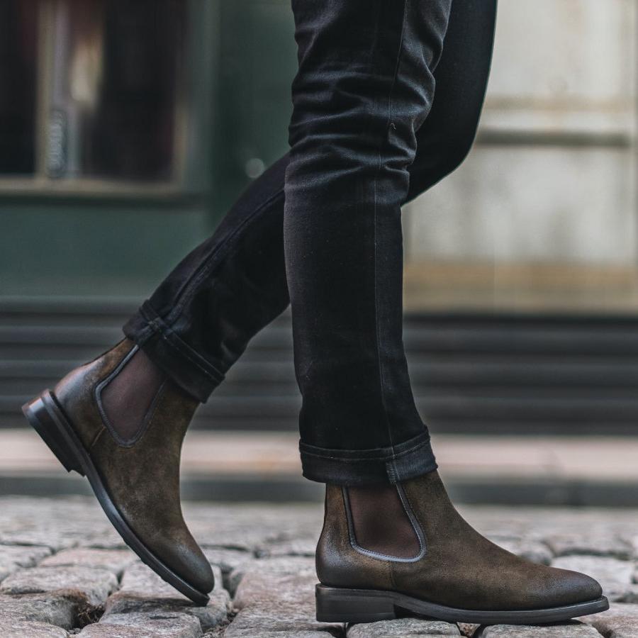 Men's Thursday Duke Suede Chelsea Boots Olive | CA29PJJ