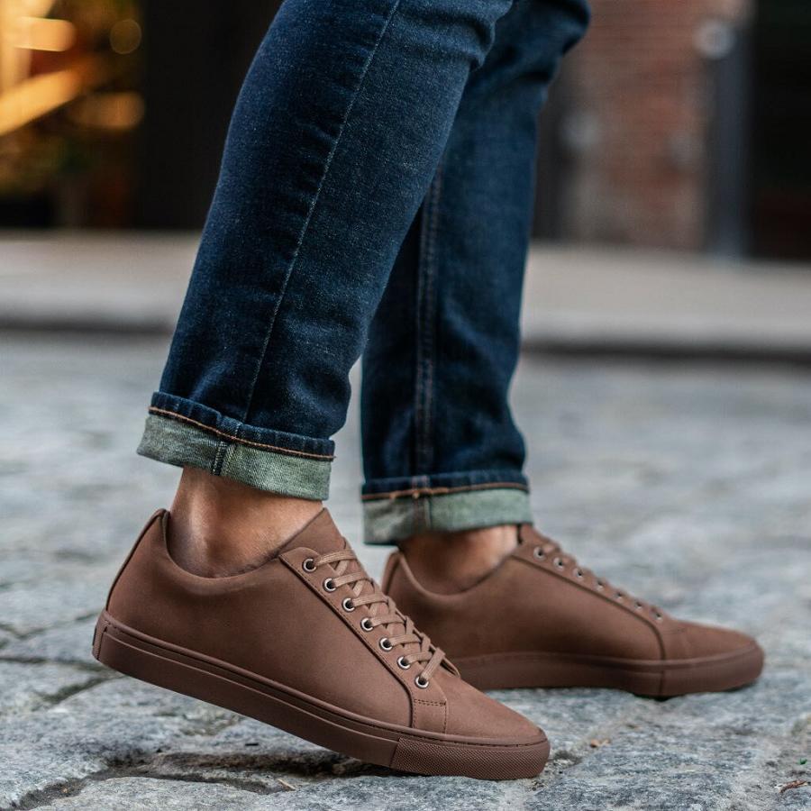 Men's Thursday Premier Low Tops Nubuck Sneakers Brown | CA228LIS