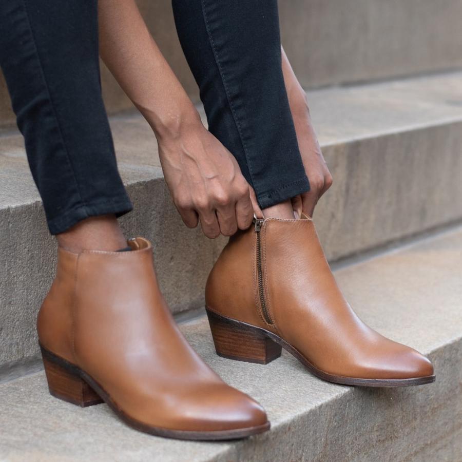 Women's Thursday Downtown Leather Booties Brown | CA354VRW