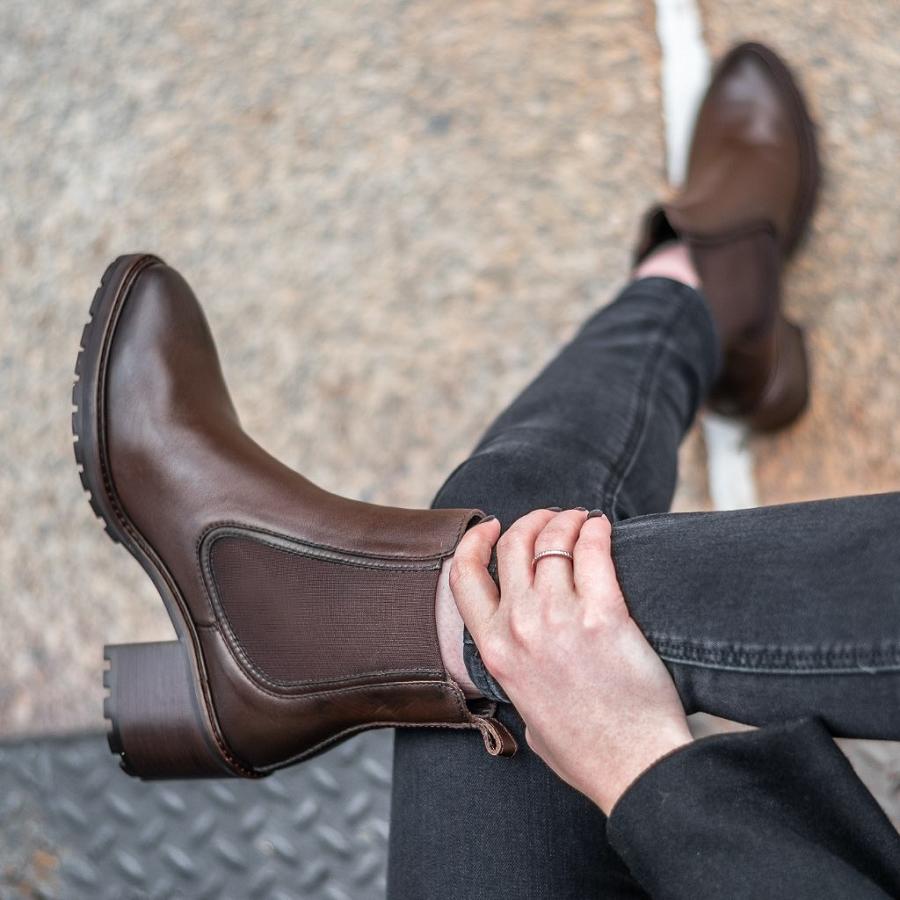 Women's Thursday Knockout Leather Chelsea Boots Coffee | CA375WNB